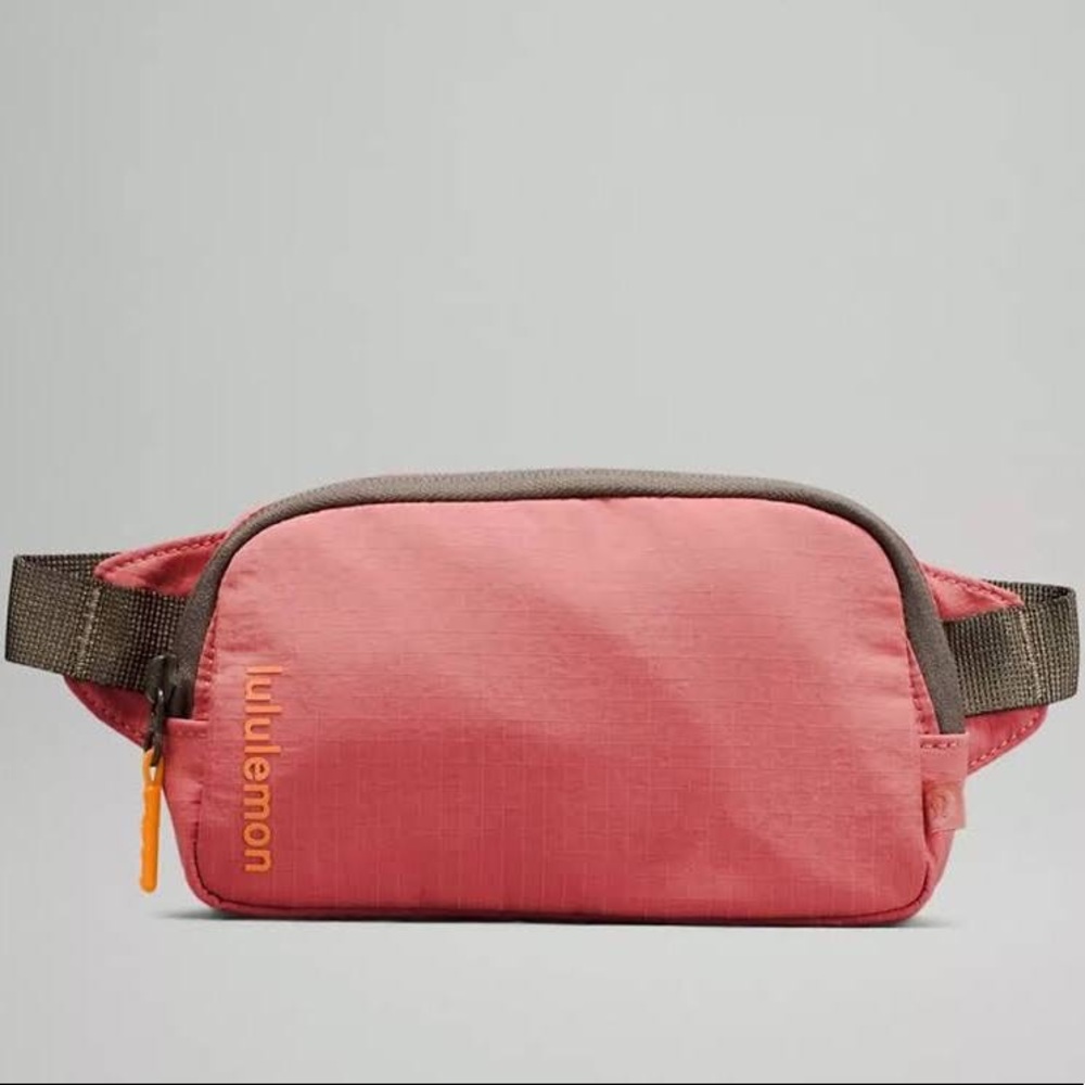 Lululemon Mini Belt Bag